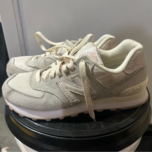 Iridescent new balance 574 size 7.5 women’s ivory white